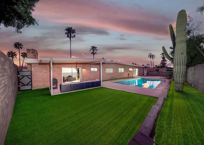 Cul-de-sac, Fenced With Pool, Quiet, 3 Bedroom 2 Ba * Tucson
